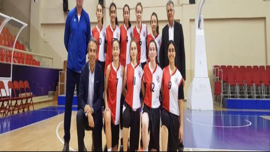Kız basketbol takımımız Kocaeli'de yapılan A Genç Türkiye Şampiyonası  grup eleme maçlarını 2. Olarak tamamlamıştır...
