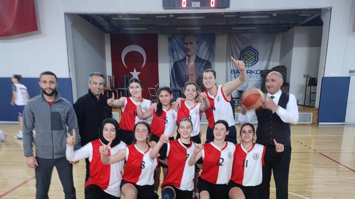 Kız Basketbol  Takımımız Okul Sporları Genç Kızlar  Basketbol  İlçe 1.si...